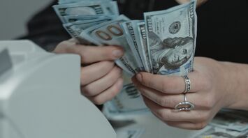 Flight attendants have revealed how much they earned per month at most and what their salary depends on