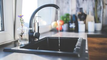 Drinking tap water abroad: where you can, and where you can't