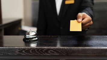 Experts named common mistakes when booking a hotel room