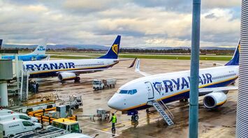 New offers for Ryanair customers: the company offers to receive free parking for checked bags