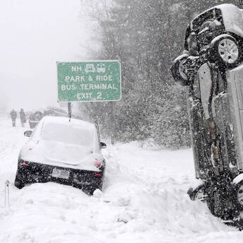 Snowstorm rages in the United States