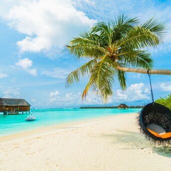 A dream trip to the Maldives: how to avoid mistakes that will increase your expenses