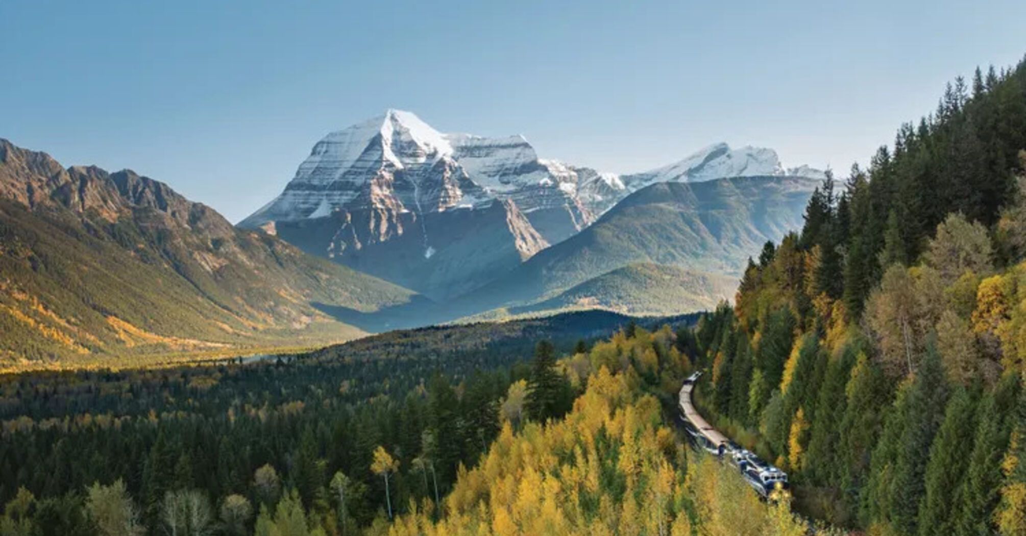 Luxurious carriages, delicious food, and breathtaking views: this train has been recognized as the best in the world