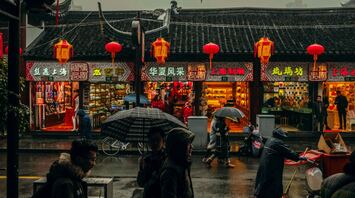 Walking in Shanghai during rainy day