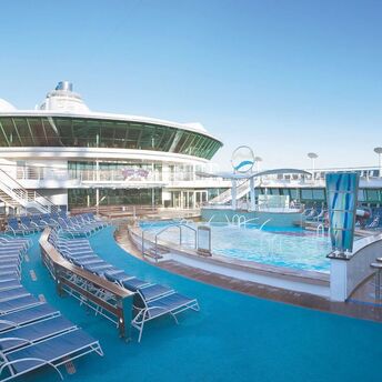 The cost of a trip from 60 to 118 thousand dollars: a world cruise that went viral on the Internet