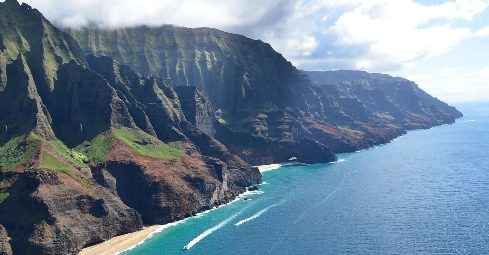 How to get a permit for the Kalalau Trail: one of the most beautiful hikes in Hawaii
