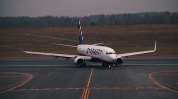 Ryanair changed its profit forecast due to the scandal with online traders and lower ticket prices