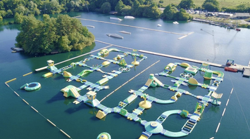 The largest floating water park in the UK: when does it open and what does it offer