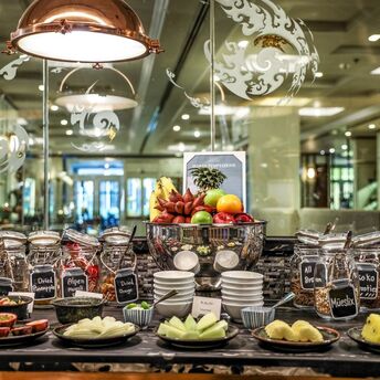 Luxury hotels in Bangkok with the best buffets: 5 exceptional gourmet destinations