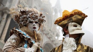 The magic of the Venice Carnival: ice dancing, theater and museum discoveries