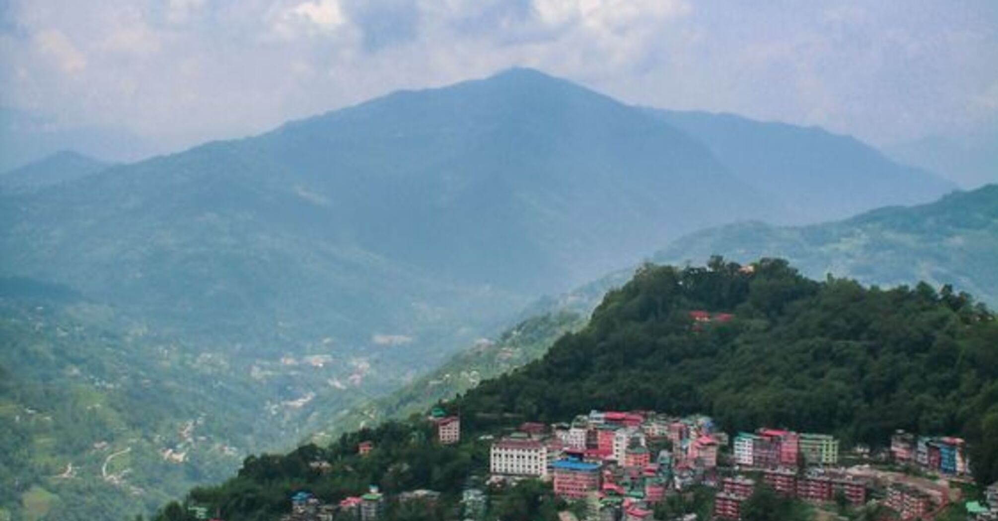 Pelling: why it attracts tourists so much