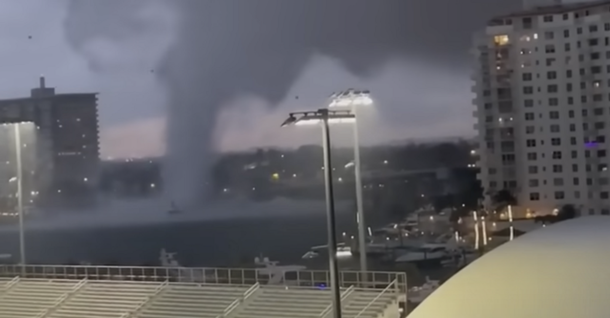 A powerful tornado hit Florida, damaging homes and boats. Video
