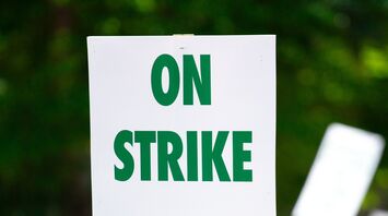 Large-scale disruptions in airports in Italy due to strikes