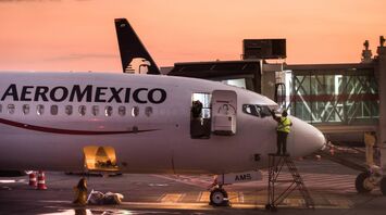 Aeropuerto Internacional de la Ciudad de México (MEX), Avenida Capitán Carlos León, Peñón d