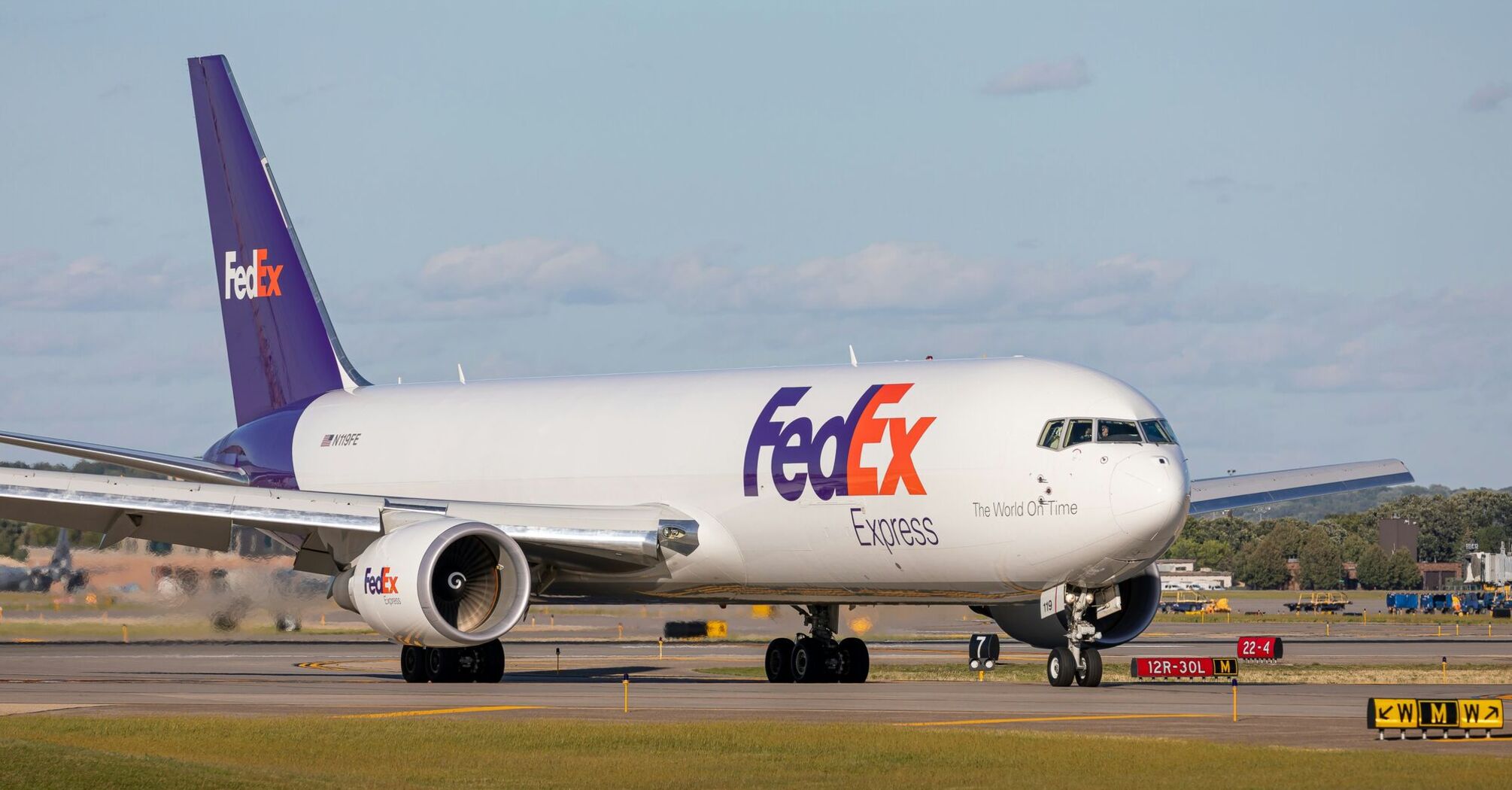 A FedEx 767 taxiing to cargo area at MSP.