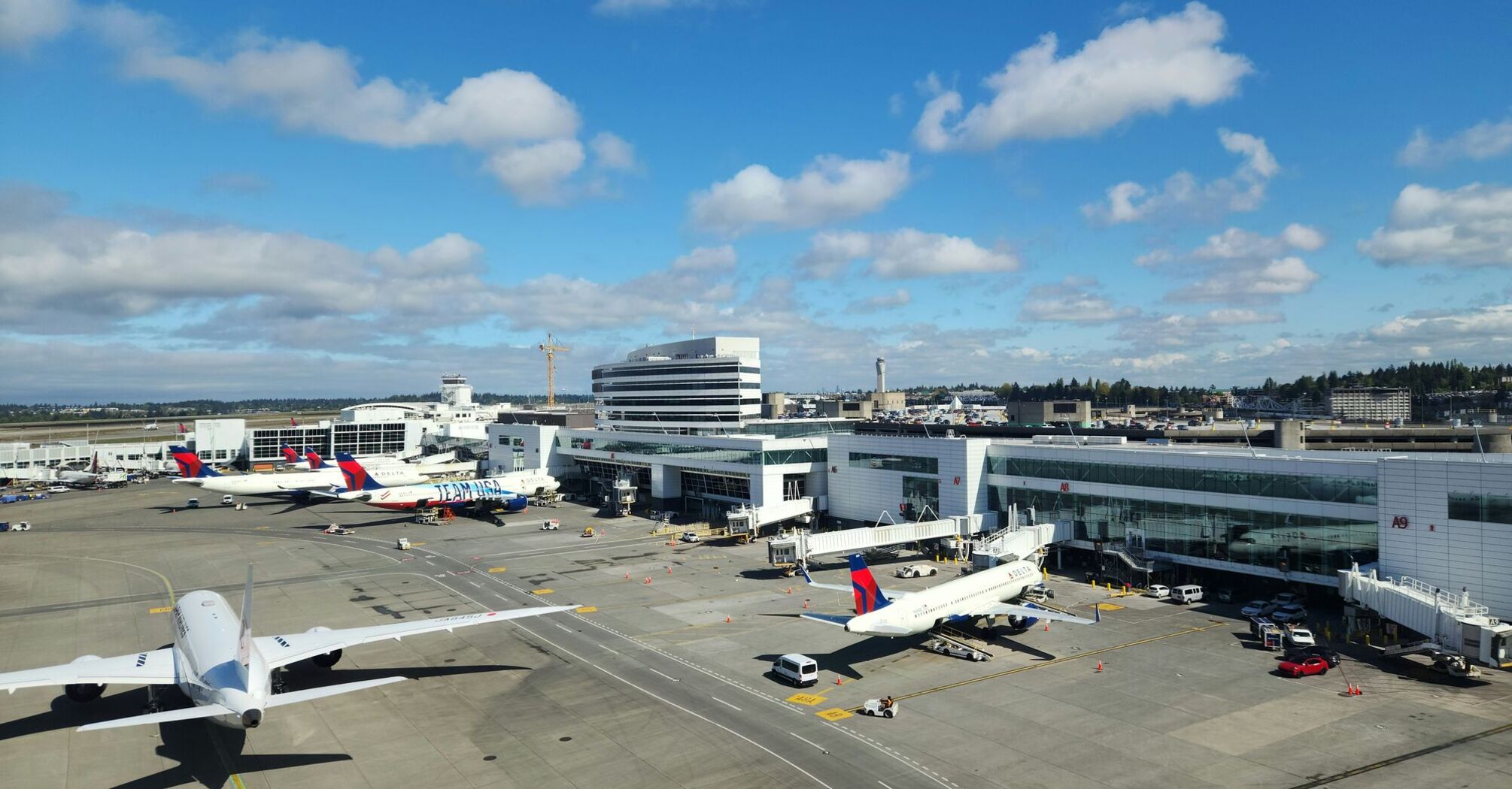 Seattle–Tacoma International Airport (SEA), International Boulevard, SeaTac, WA, USA