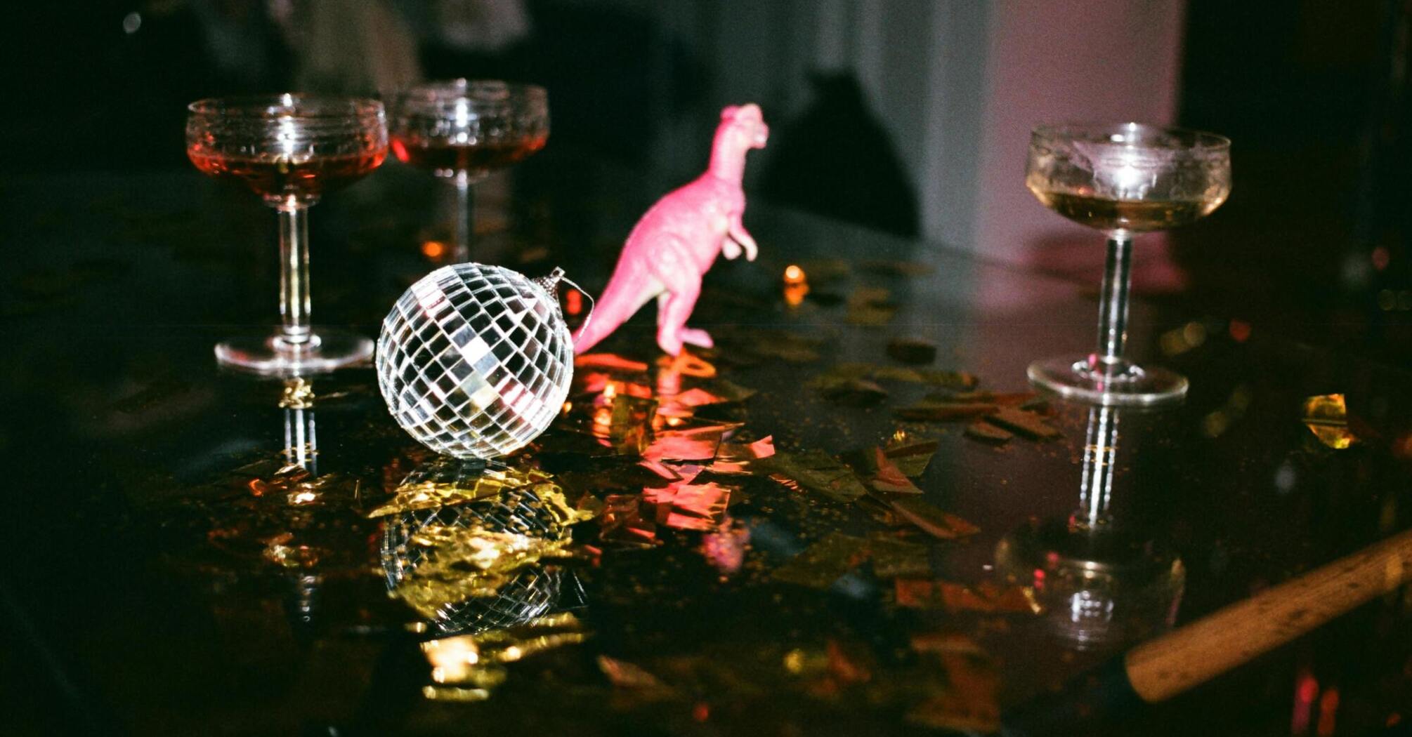 Glasses and party decorations on a table