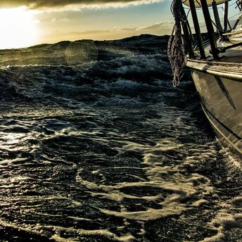 Tragedy off the Coast of the Red Sea: Tourist Yacht Capsizes