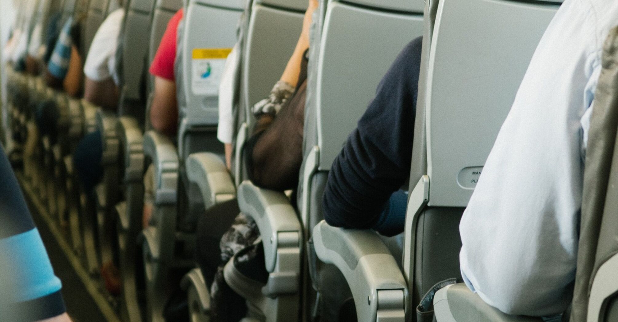How much legroom should there be on a plane: experts assess a viral post on Reddit