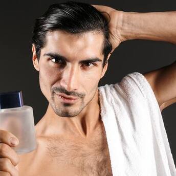 Flaxseed, okra, and aloe vera: make a beneficial hair gel at home