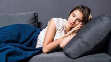 Choosing the right time for eating can help you cope with jet lag