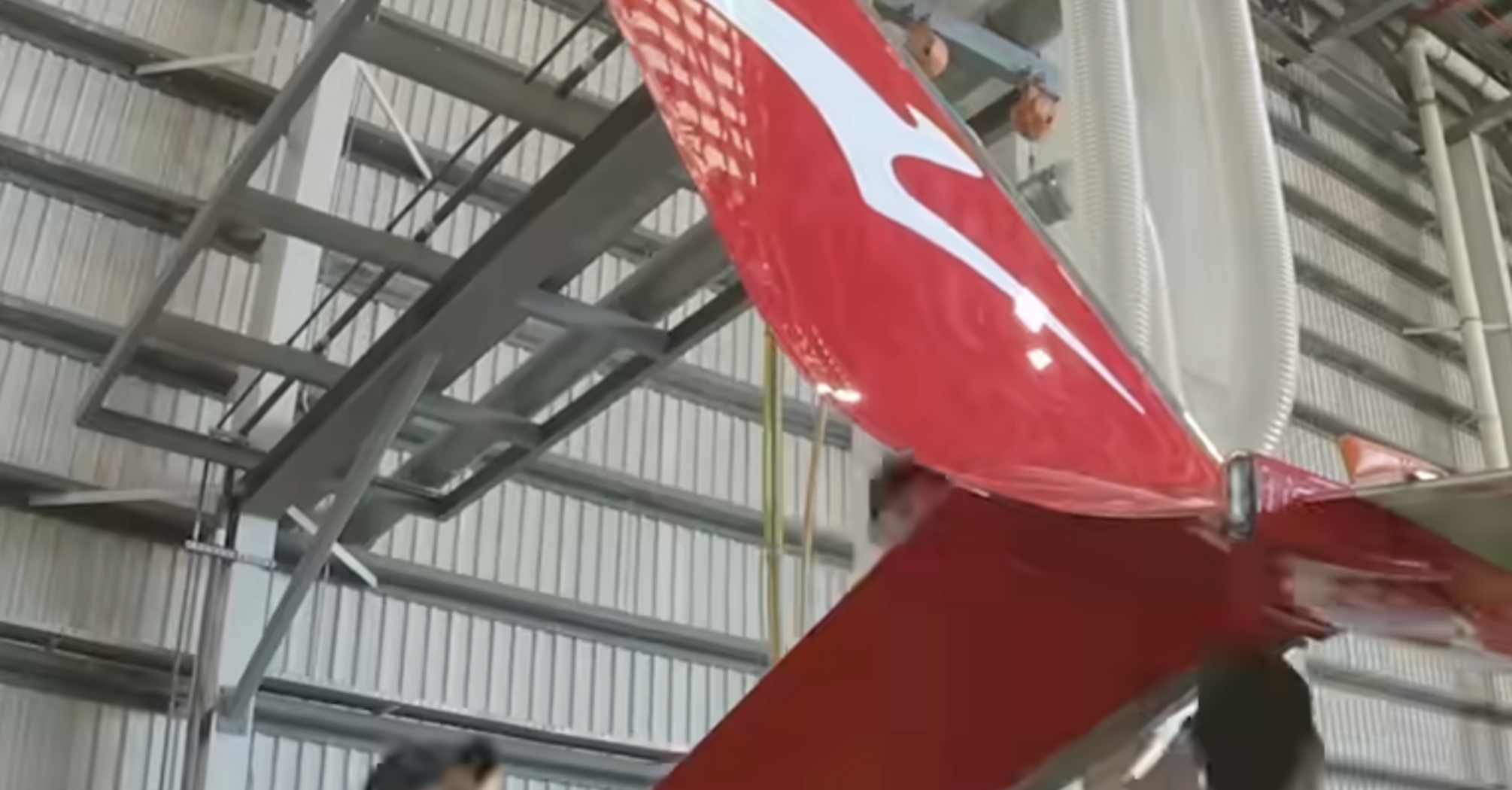 A new development in aircraft construction: Qantas is upgrading part of its fleet with new wings