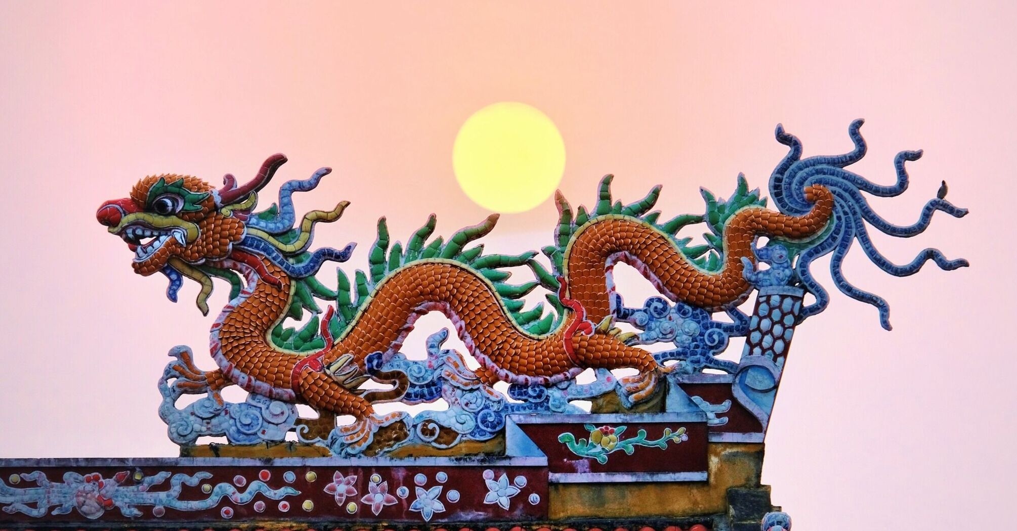 An emotional day is expected: Chinese horoscope for February 19