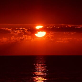 Cruise ships avoid the Red Sea due to the conflict in Yemen