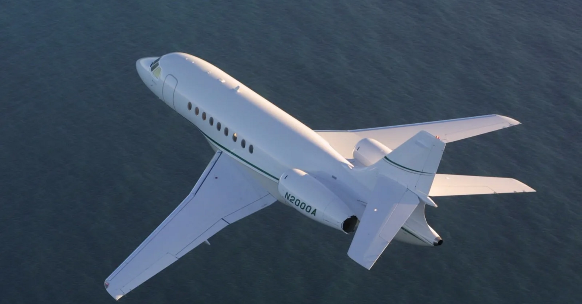 Challanger Falcon Dassault Falcon 2000 or Bombardier Challenger 605: characteristics and ...