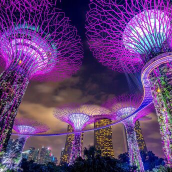 Best hotels in Singapore: where to spend a vacation, like in a movie, and revive spiritually