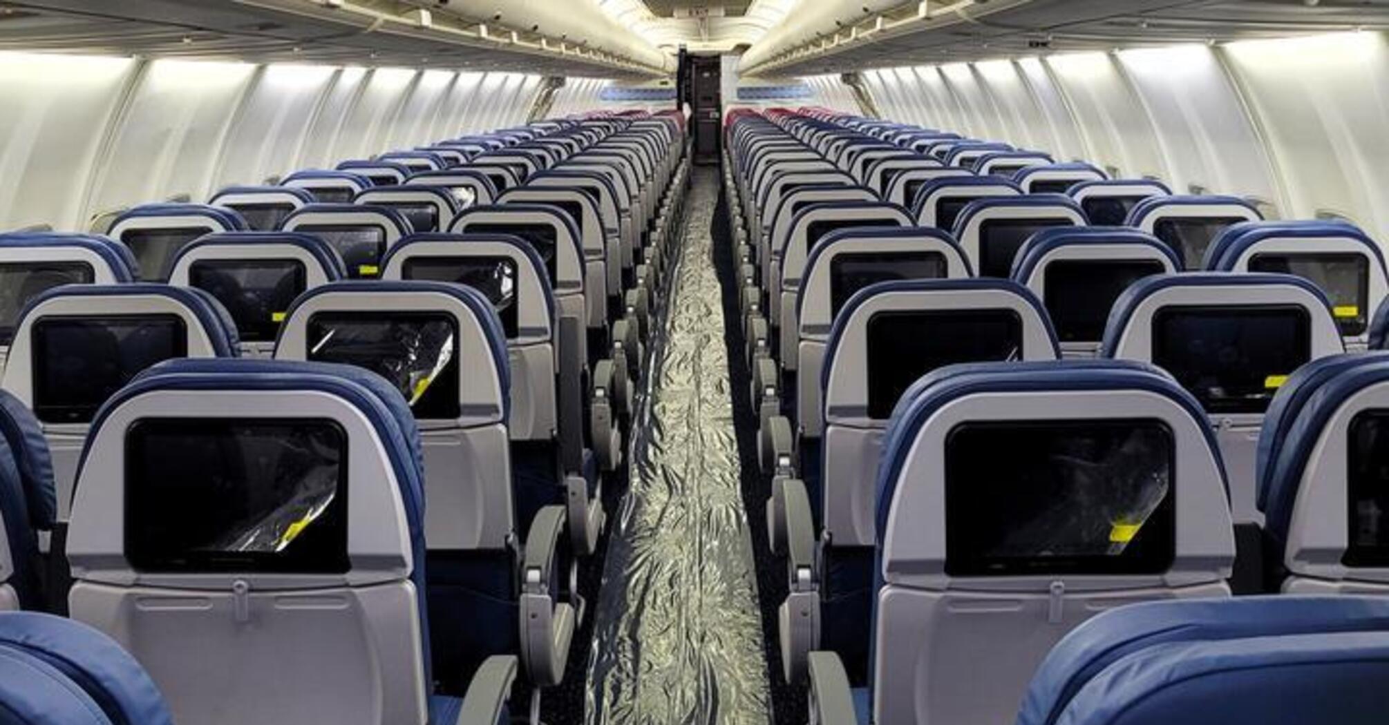 Delta cabin update: premium seats, 10-inch screens on seatbacks and more