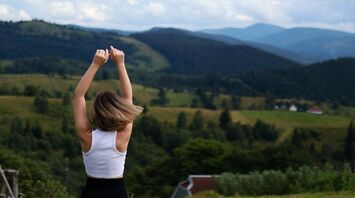 Tips on how to maintain health while traveling