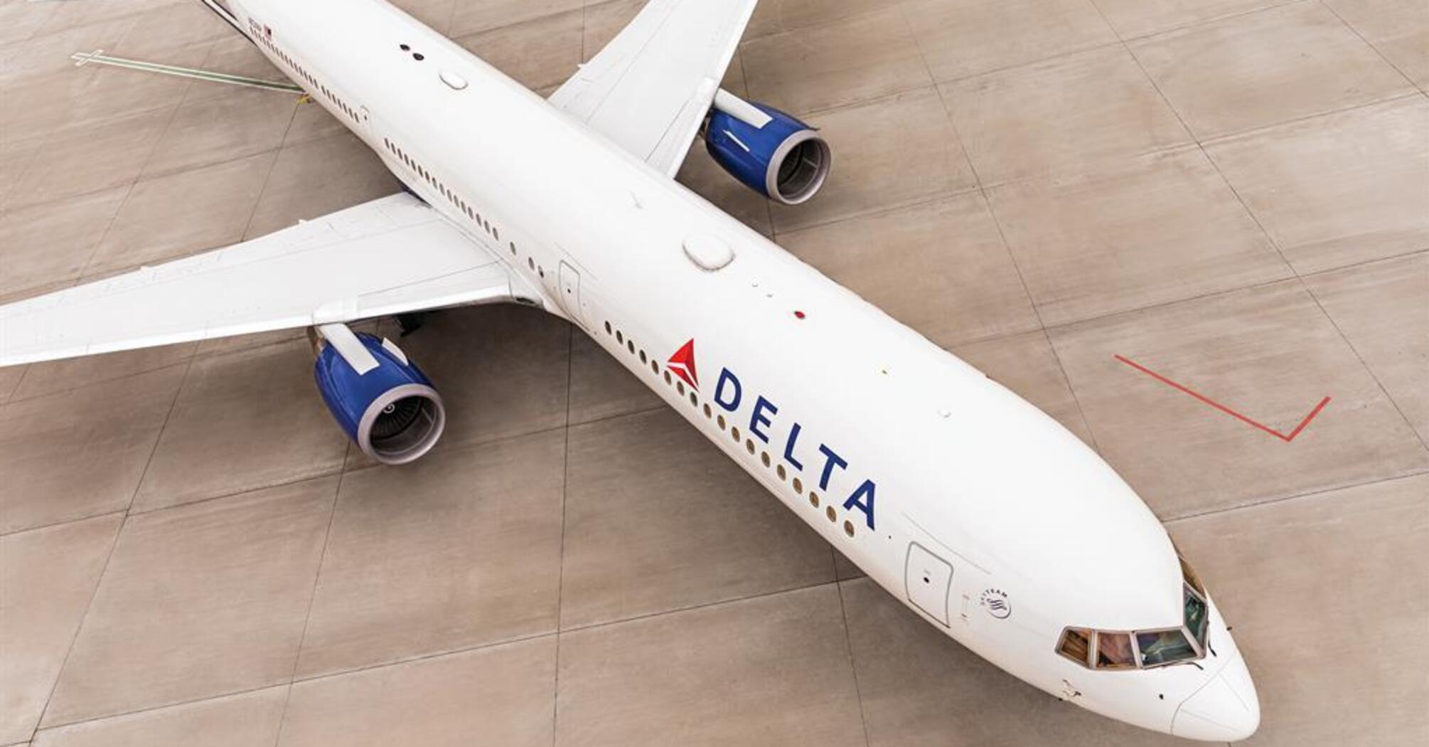 "Worm Rain": Delta Air Lines flight was disrupted due to a disgusting situation on board