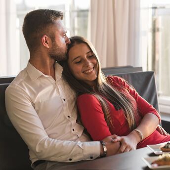 Top 15 Romantic Hotels for Couples Worldwide: Experience the magic of enchanting cuisine, exclusive service, and captivating landscapes