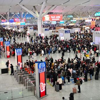 Million record: Chinese railway felt a rush during the Spring Festival
