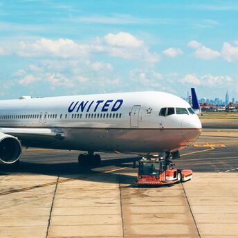 United Airlines plane on the runaway
