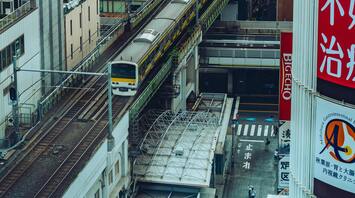 Travelling in Japan: Tips on how to behave in trains and taxis that few people know