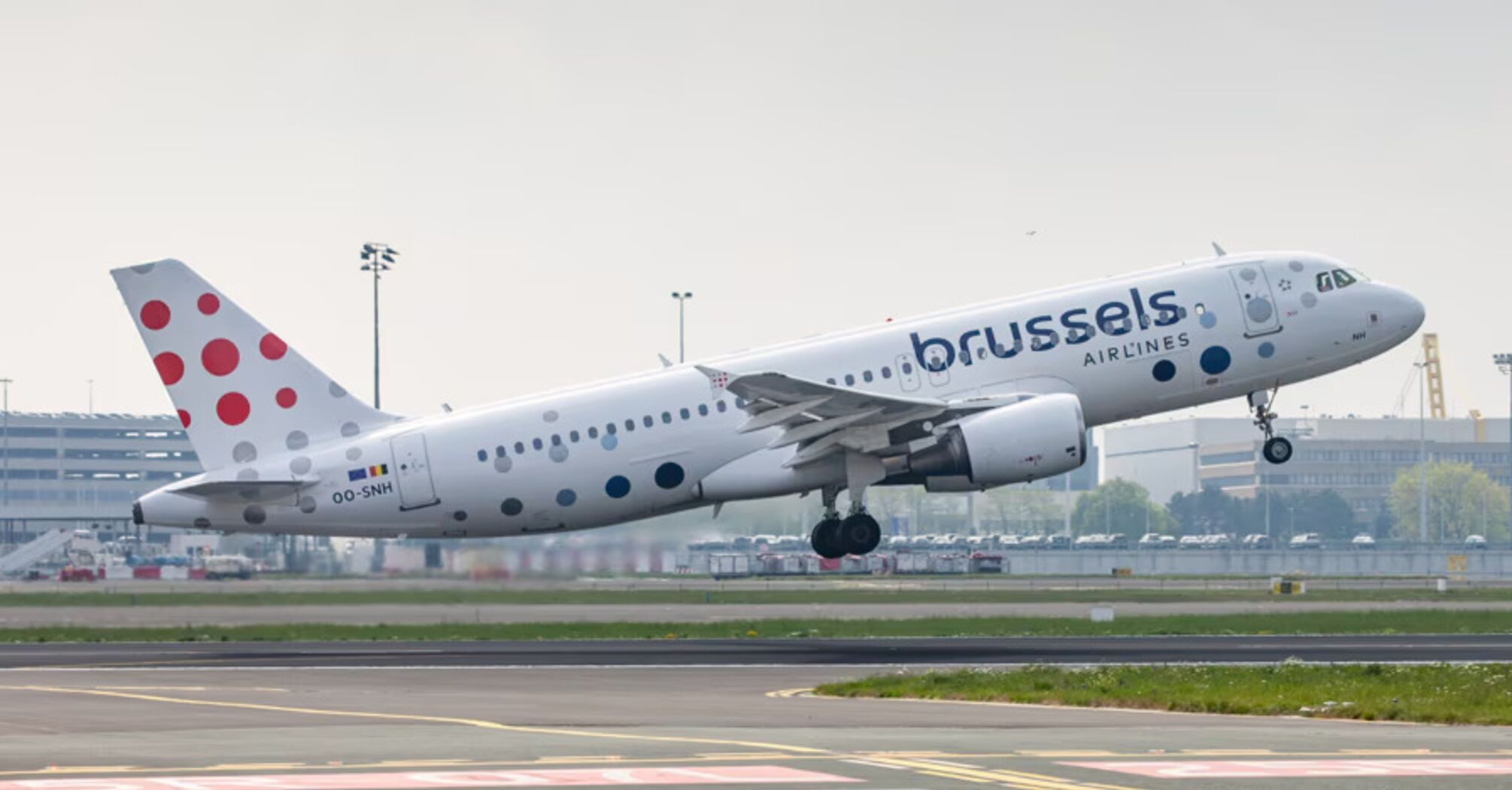This summer only 3 UK airports will operate flights to Brussels