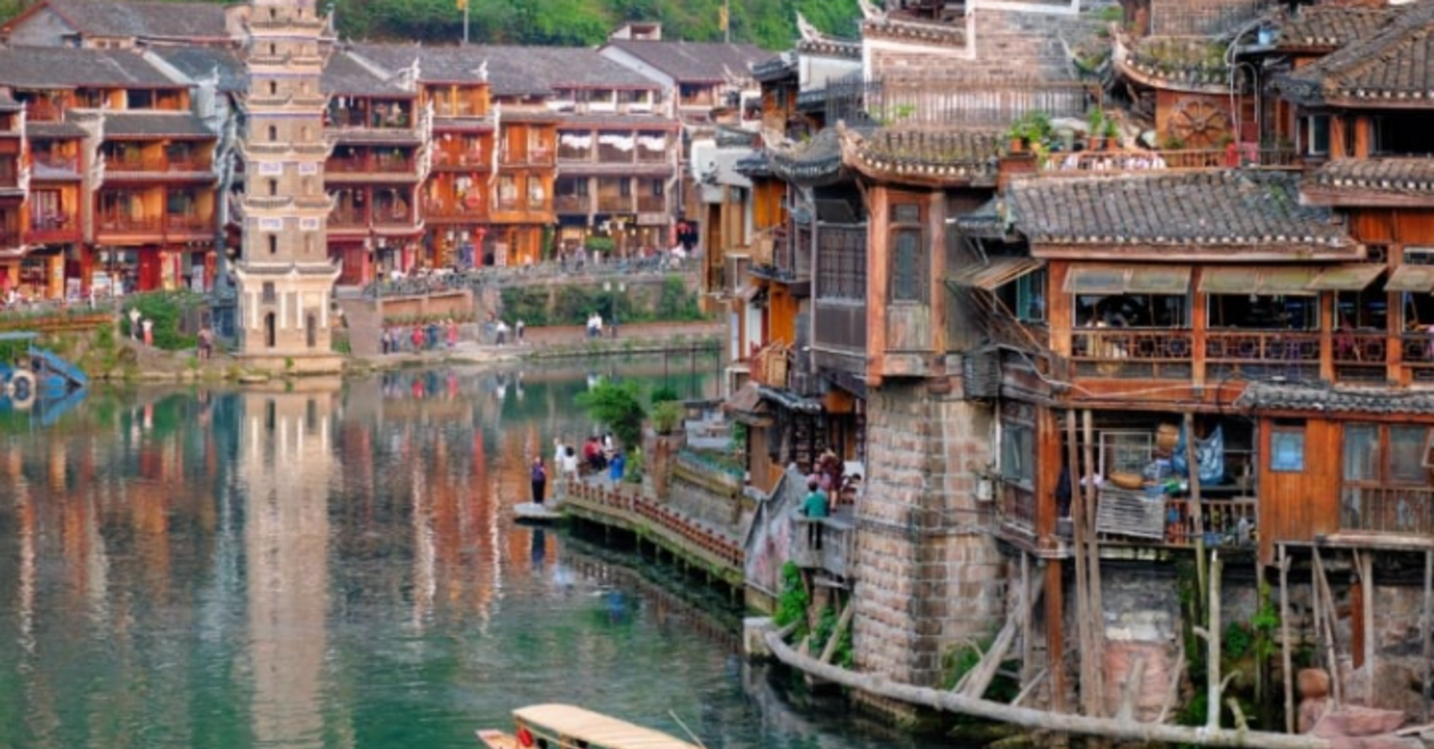 Top 10 picturesque lakeside cities in Asia