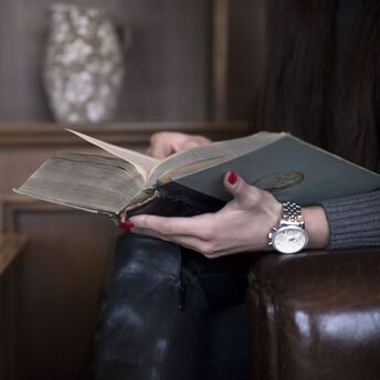 Bibles in hotels: the mysteries of placing the gospel in hotels and current changes related to this topic