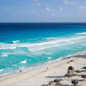 The beach of the Mexican city of Cancun in all its glory