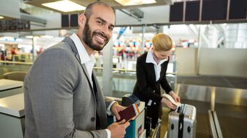 5 reasons to get caught at the airport