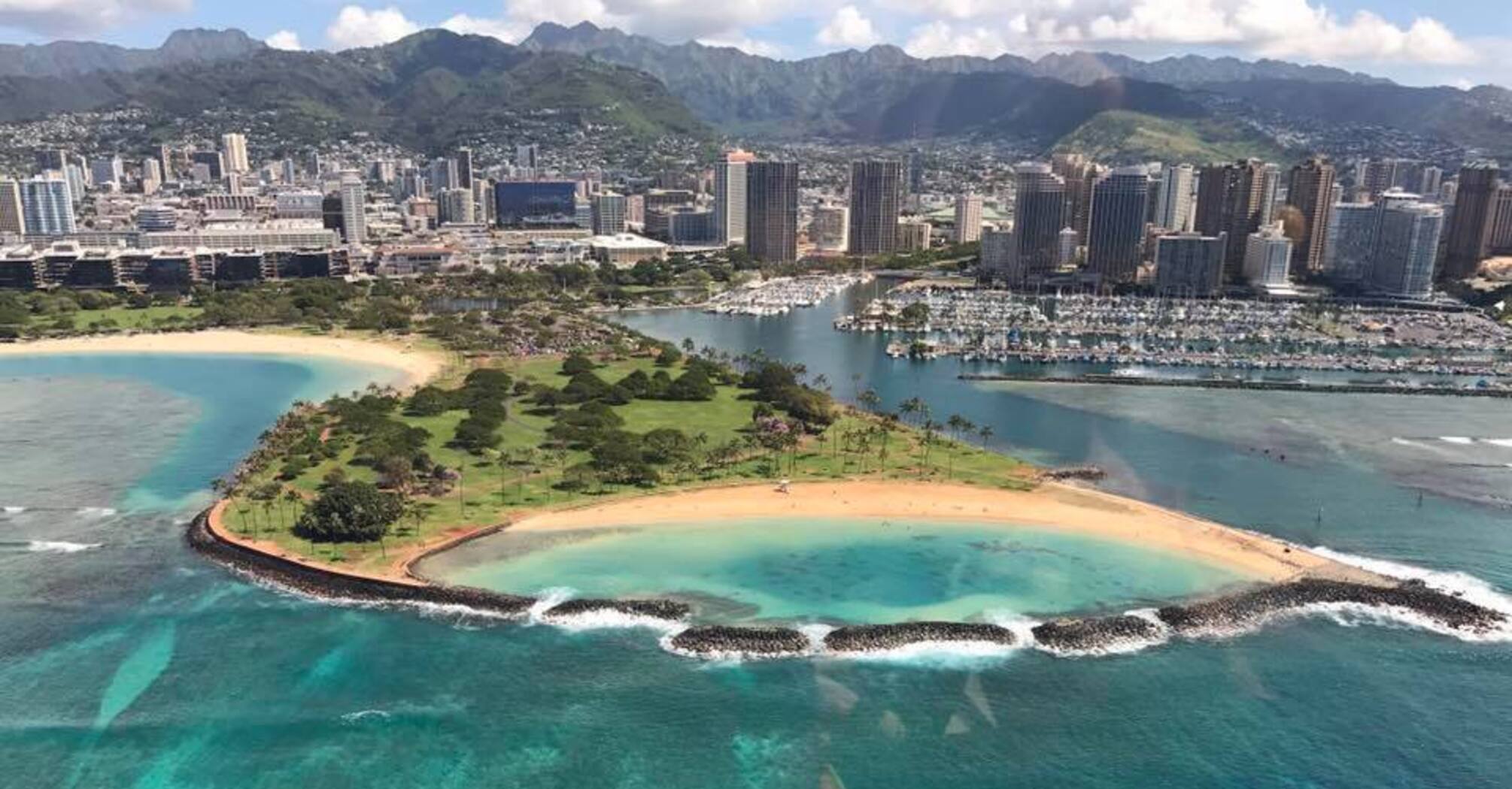What can surprise tourists on the Hawaiian island of Oahu: tips from locals