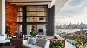 The best hotels with hot tubs in New York. Your special romantic getaway right in the heart of the Big Apple
