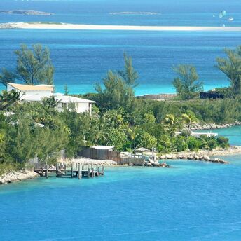 Jamaica and the Bahamas respond to US travel advisories