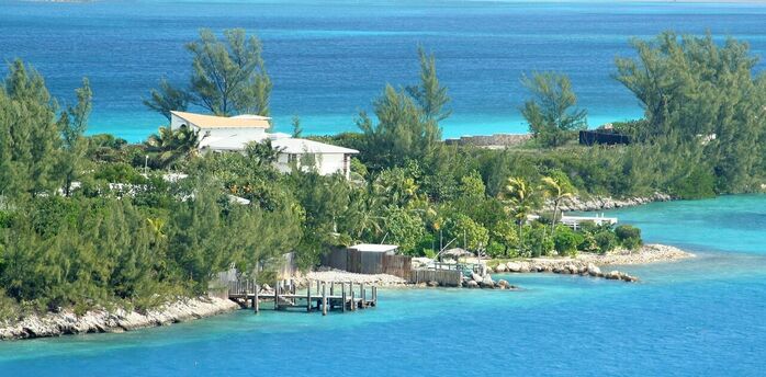 Jamaica and the Bahamas respond to US travel advisories