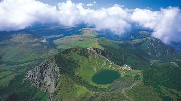 The beauty of South Korea: 6 best places, with waterfalls, animals