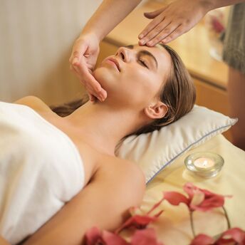 Top 9 NYC spa hotels for discovering true happiness and harmonizing emotions