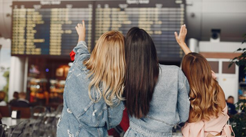 Fear of flying: how to deal with anxious thoughts and enjoy traveling