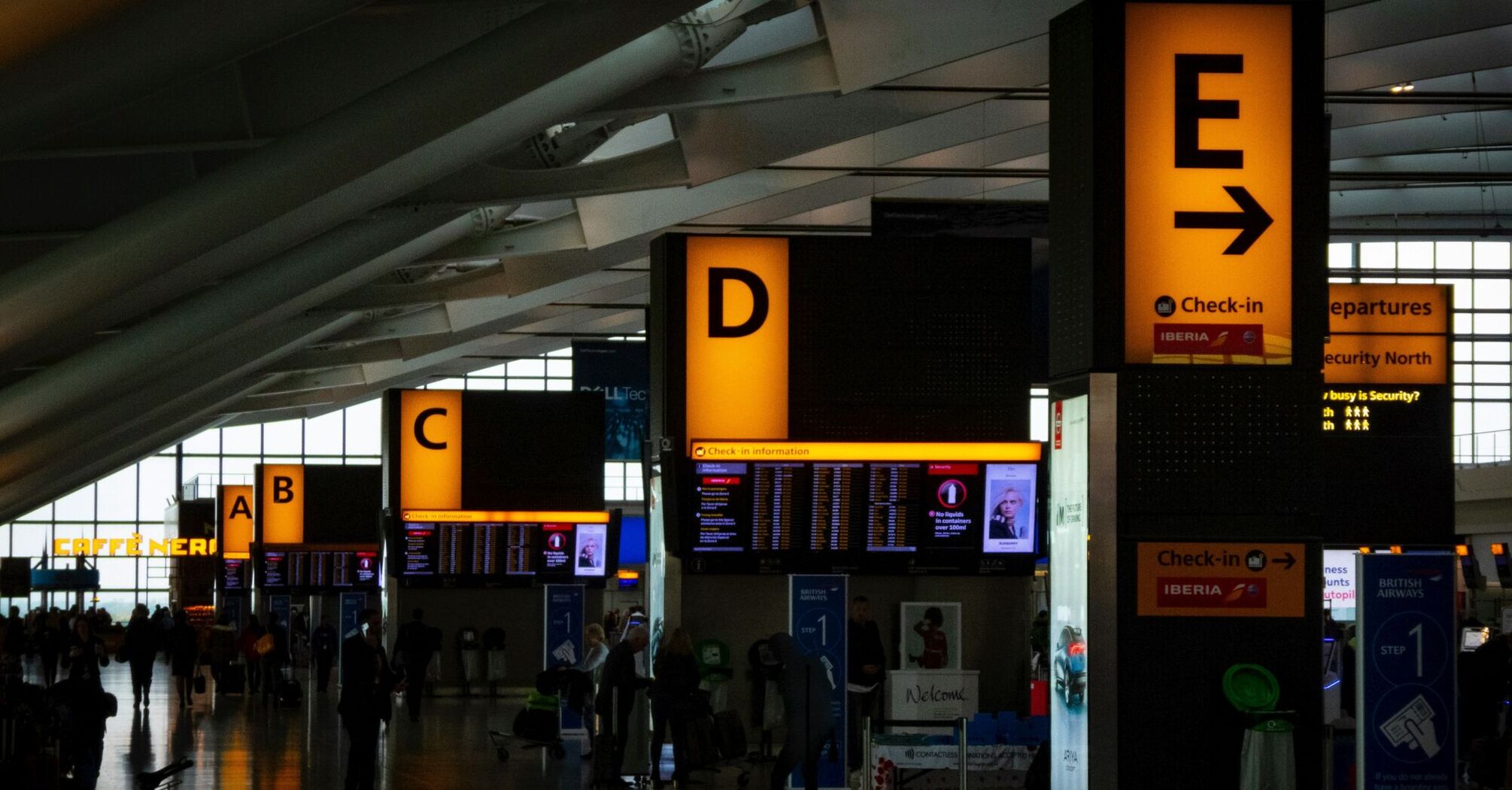 Heathrow workers may go on strike on Easter